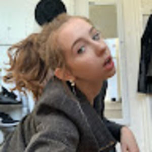 Meet your Posher, Dana